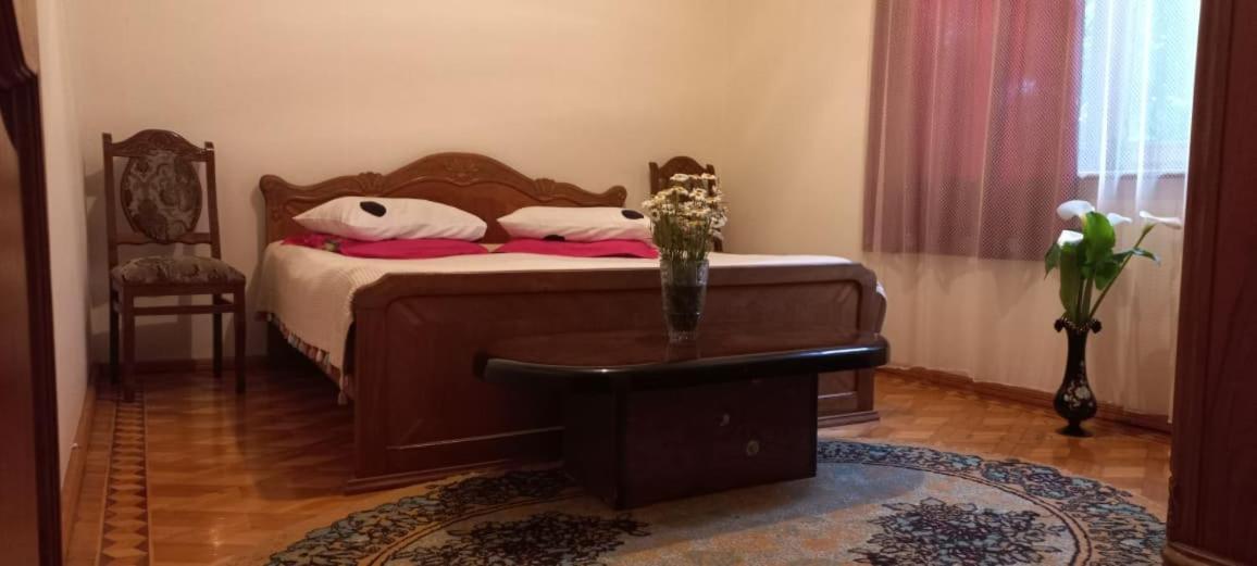 Сибиряк Tskaltubo Luaran gambar